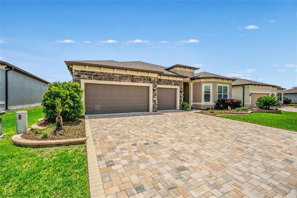 9394 Southwest 60th Ln Road Ocala, FL 34481 - Photo 4 of 42