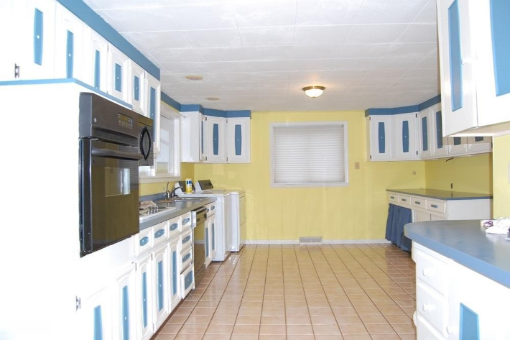 16336 Polk Road Stanwood, MI 49346 - Photo 4 of 13 4 Kitchen