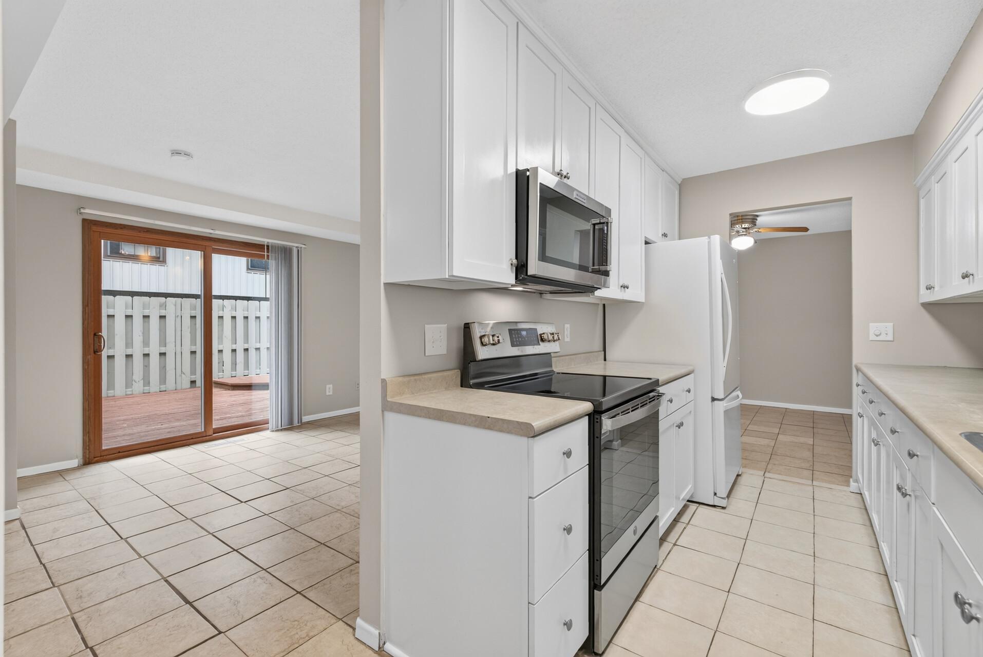 2502 Unity Avenue North Minneapolis, MN 55422 - Photo 15 of 34