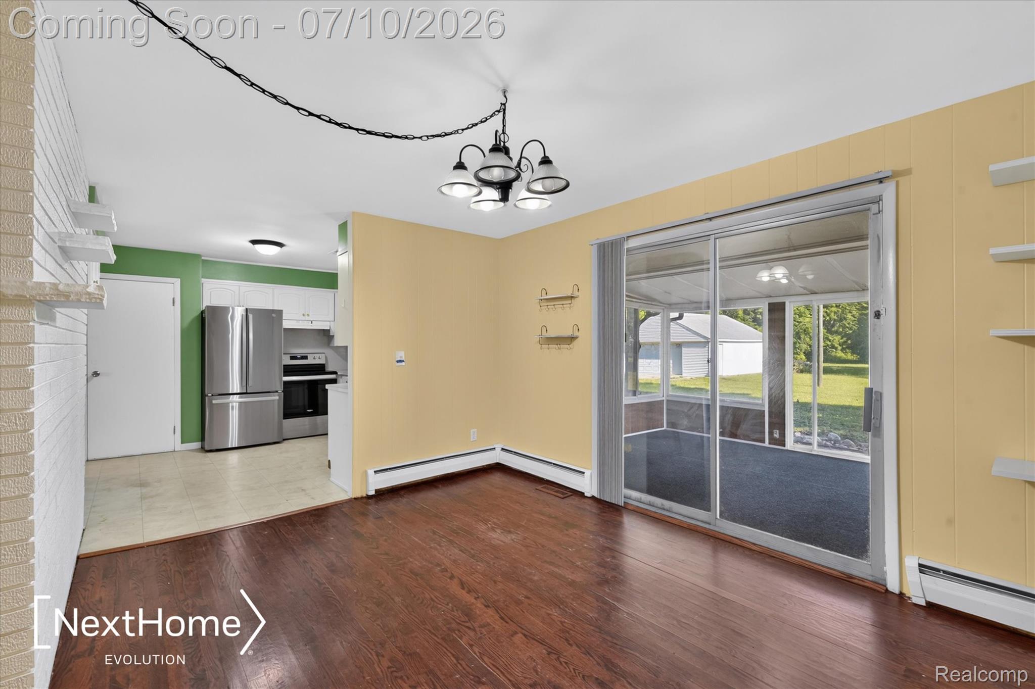 33950 Ecorse Road Romulus, MI 48174 - Photo 12 of 39 14-14-33950-Encore-Ct-Scio-Township-WindowStill.jpg