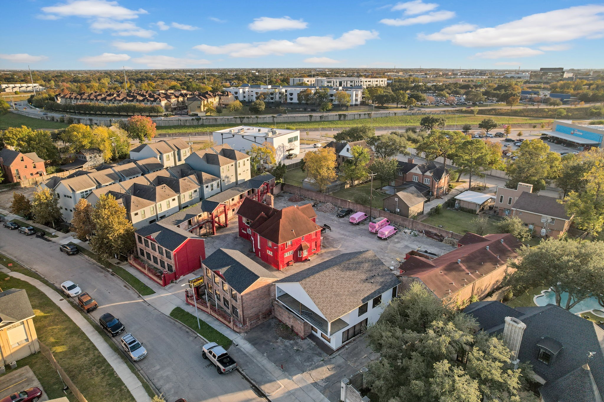 2612 Riverside Drive Houston, TX 77004 - Photo 3 of 7 an aerial view of a city