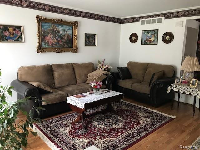 37249 Hacker Drive Sterling Heights, MI 48310 - Photo 2 of 34 IMG_3965.JPG