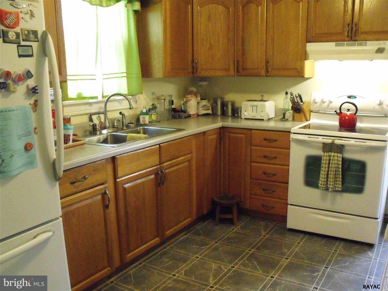 53 South Water Street Spring Grove, PA 17362 - Photo 3 of 17