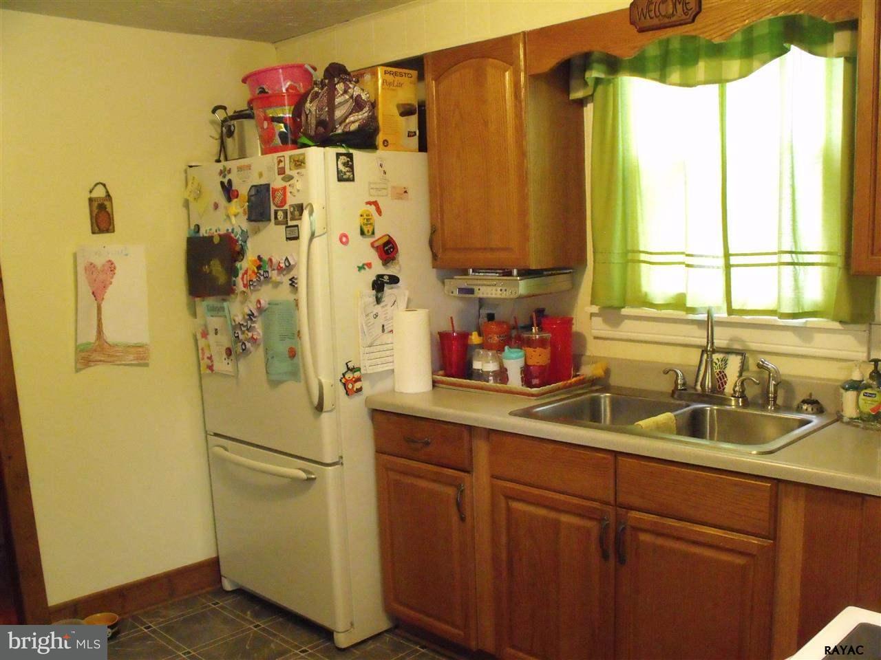 53 South Water Street Spring Grove, PA 17362 - Photo 4 of 17