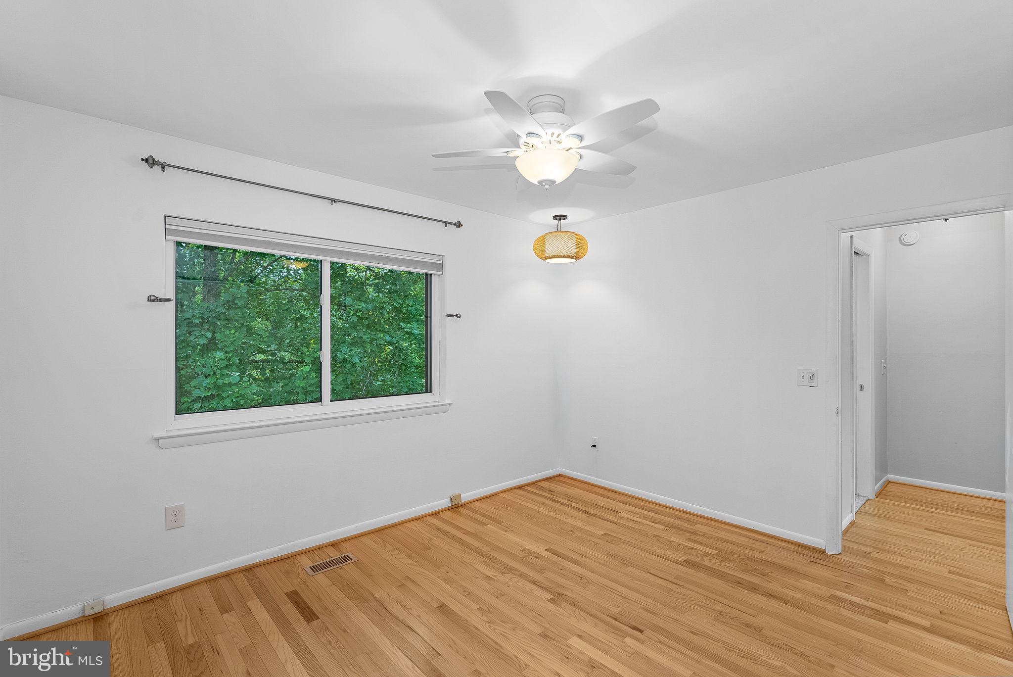 11986 Barrel Cooper Court Reston, VA 20191 - Photo 28 of 45
