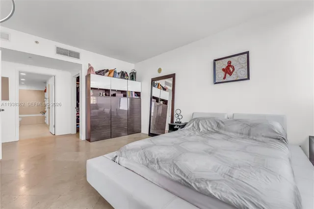 $575,700 | 7929 West Drive, Unit 702, North Bay Village, FL 33141