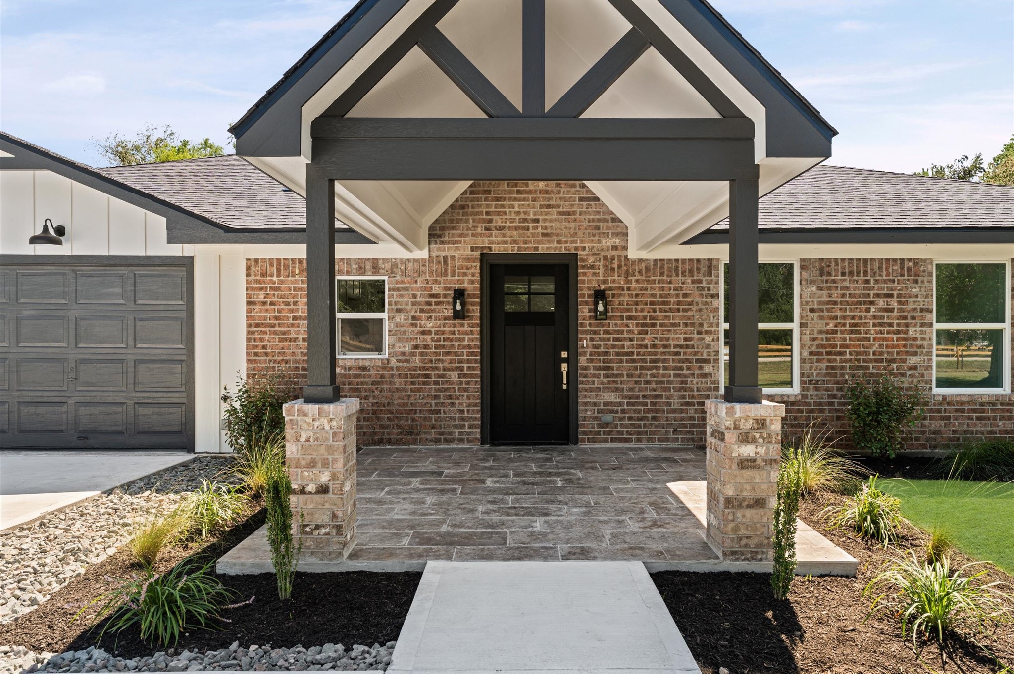 4102 Gatewood Road Crosby, TX 77532 - Photo 2 of 29 Gallery Image 2