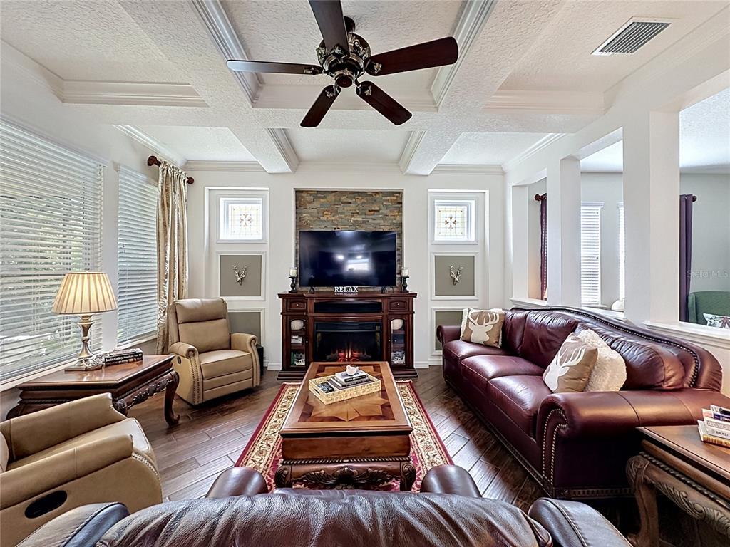 395 Silver Maple Road Groveland, FL 34736 - Photo 8 of 48