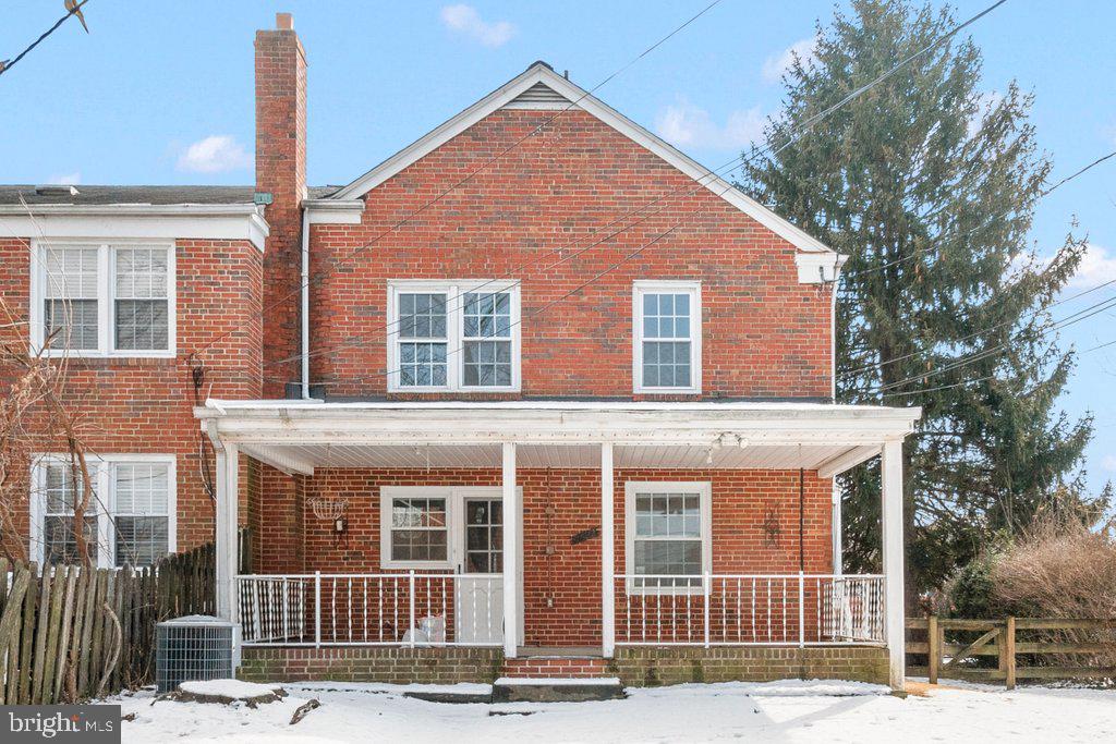 1522 Doxbury Road Baltimore, MD 21286 - Photo 28 of 28 a front view of a house