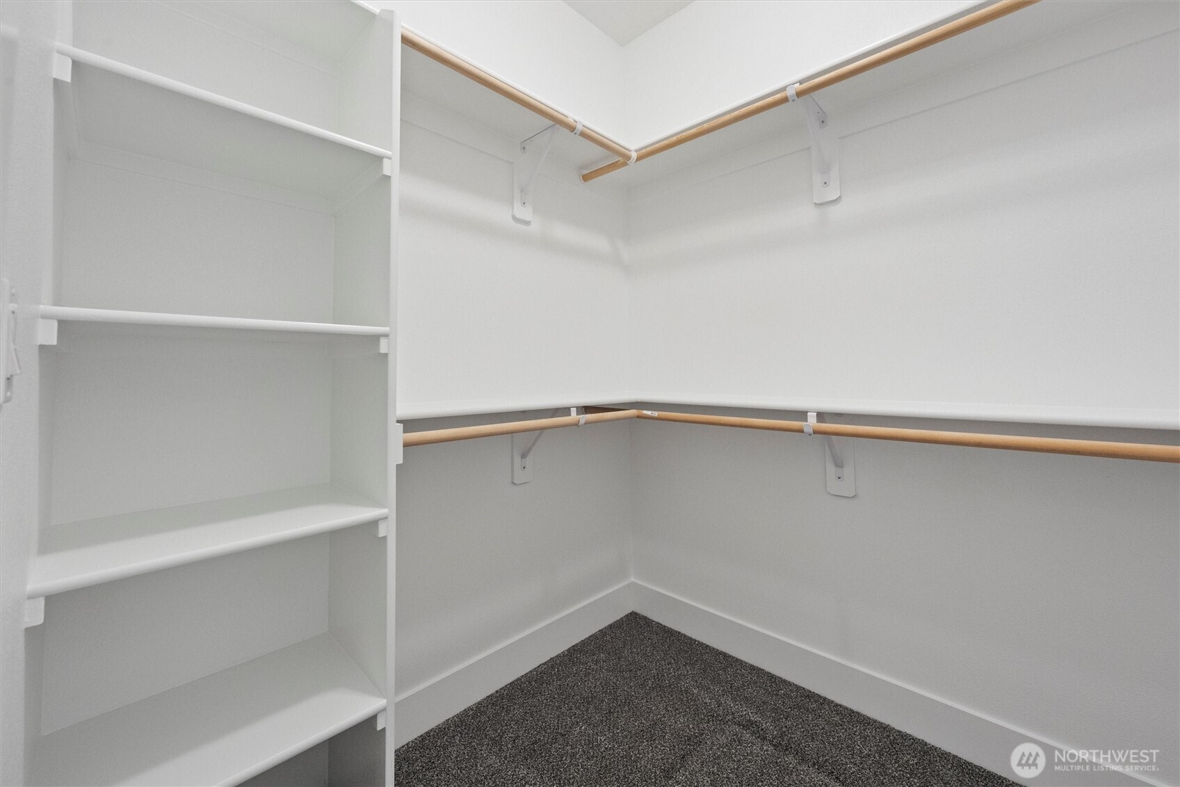 1264 E Mount Othello, WA 99344 - Photo 19 of 35 a view of an empty room