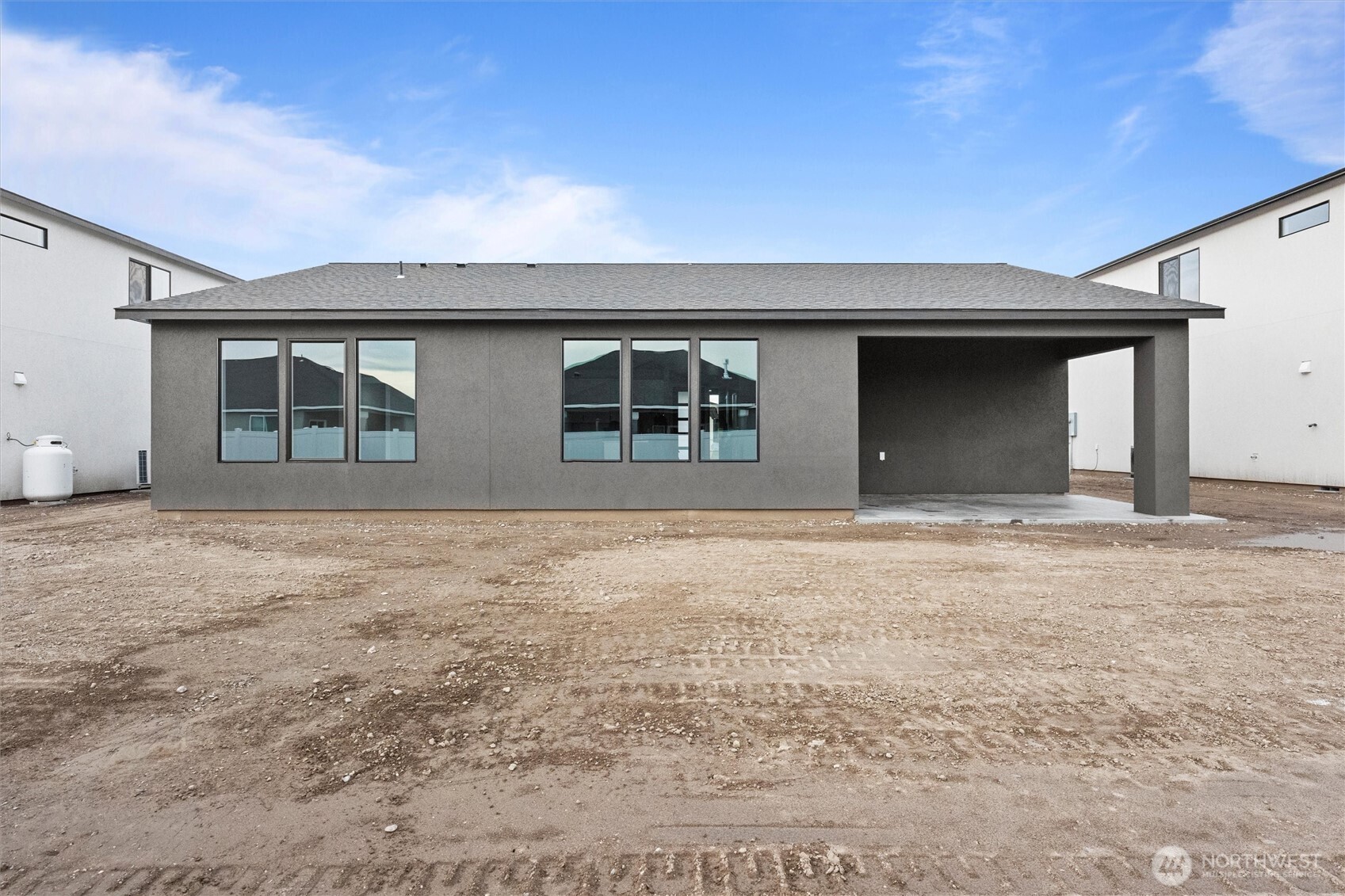 1264 E Mount Othello, WA 99344 - Photo 35 of 35 front view of a house