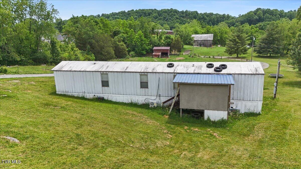12207 Reedy Creek Road Bristol, VA 24202 - Photo 35 of 43 10-DJI_20260522134025_0350_D_1