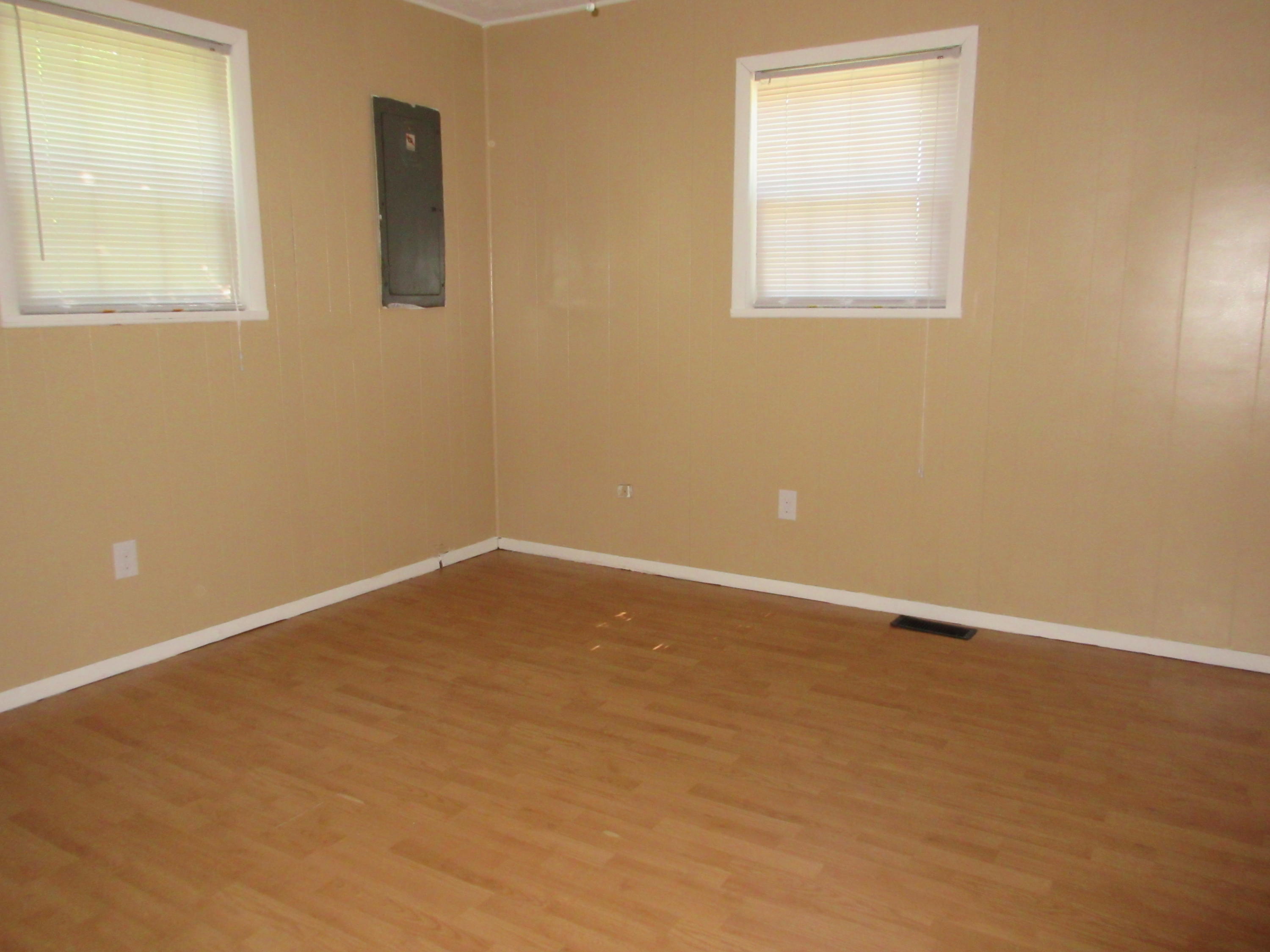 314 Hillside Road Oakdale, TN 37829 - Photo 14 of 28 Bedroom 2