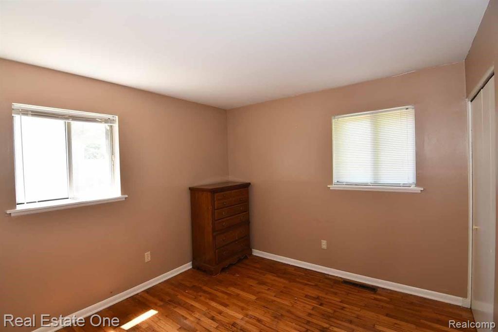 5705 Branch Road Flint, MI 48506 - Photo 14 of 25