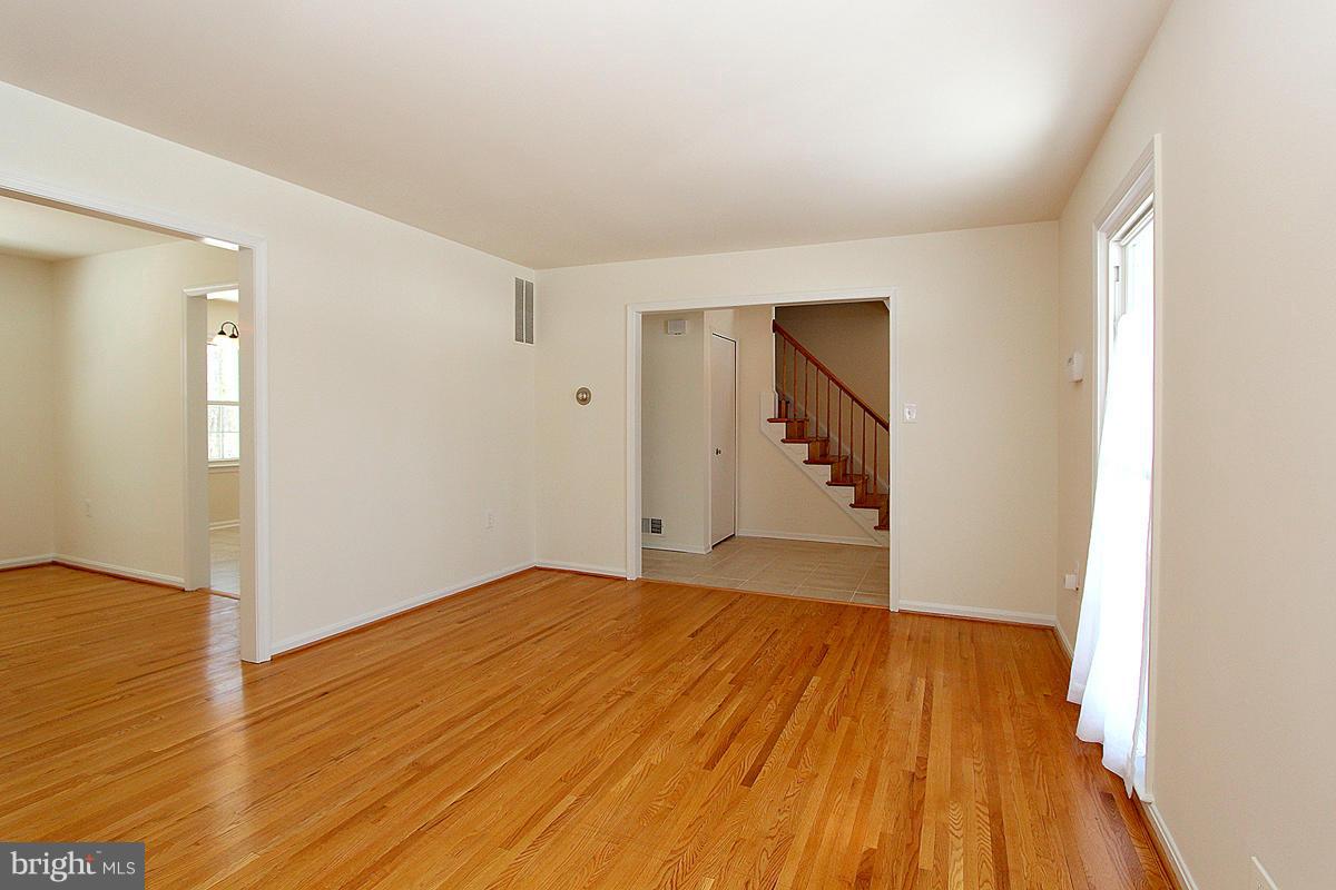1817 Chapel Hill Road Silver Spring, MD 20906 - Photo 8 of 30 Living Room