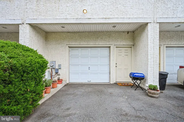 $325,000 | 137 Jackson Street, Trenton, NJ 08611