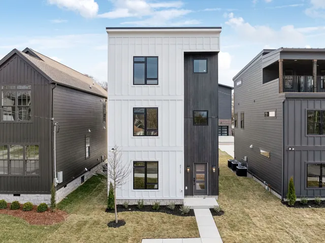 a house view with a outdoor space
