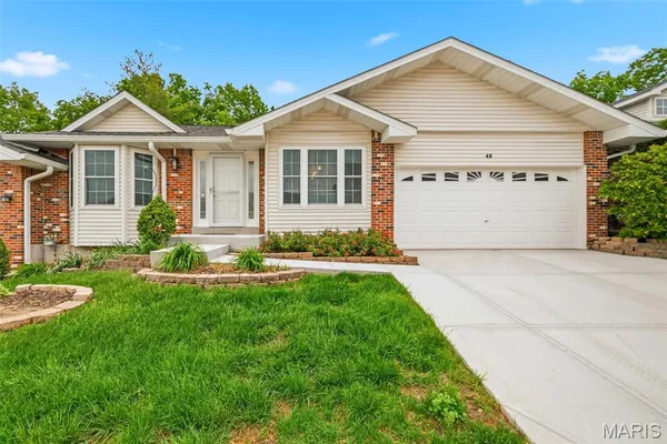 $350,000 | 48 Rue De Paix Drive, Unit 39, Lake St. Louis, MO 63367