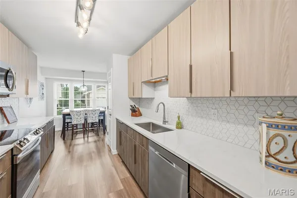 $350,000 | 48 Rue De Paix Drive, Unit 39, Lake St. Louis, MO 63367