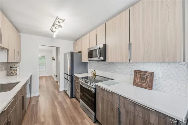 $350,000 | 48 Rue De Paix Drive, Unit 39, Lake St. Louis, MO 63367