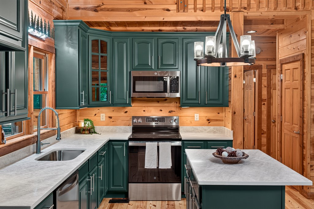 357 Hemlock Trail Blue Ridge, GA 30513 - Photo 6 of 24