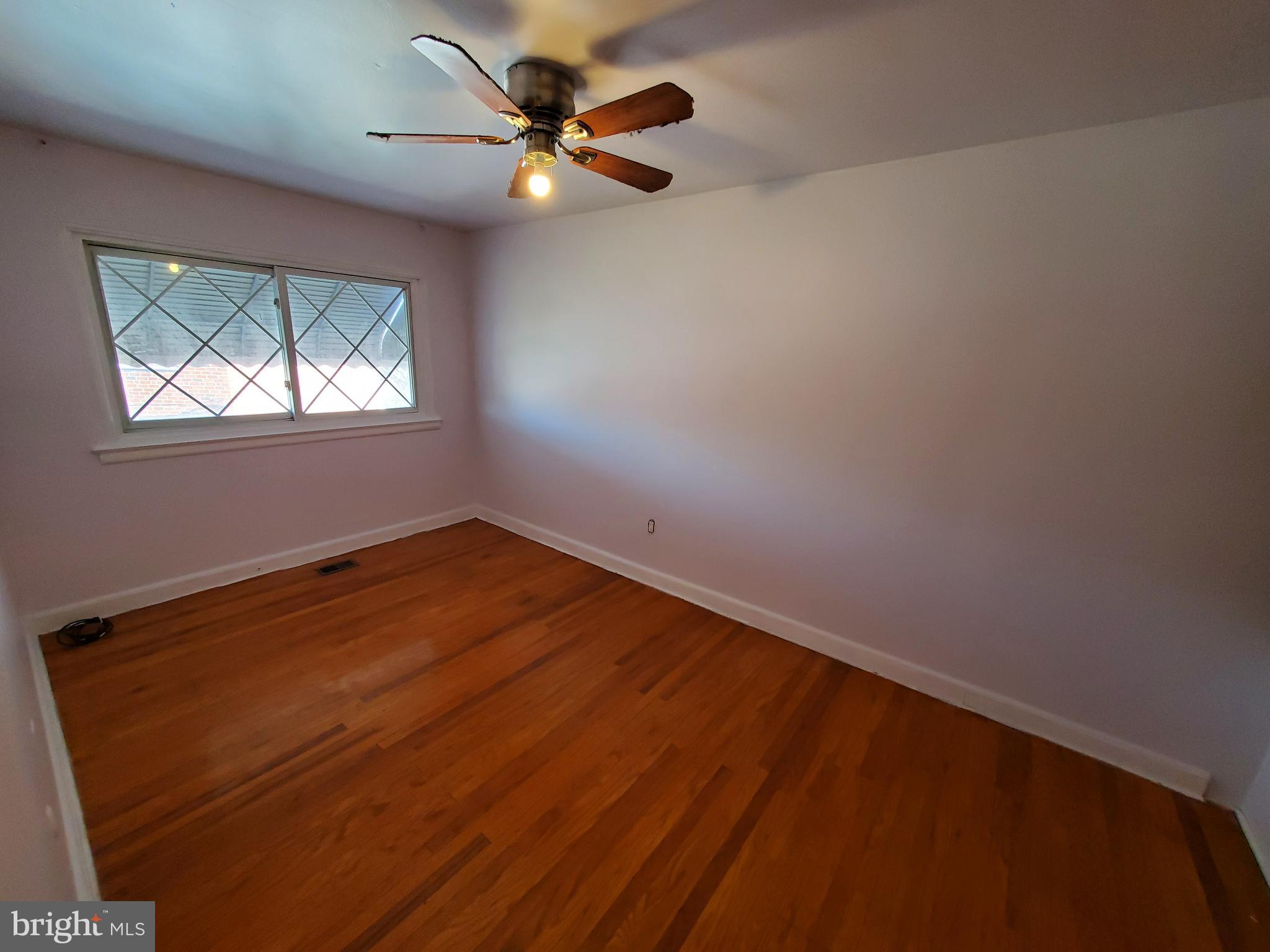 2837 Bittern Place Philadelphia, PA 19142 - Photo 10 of 34 Bedroom #1 pic#1