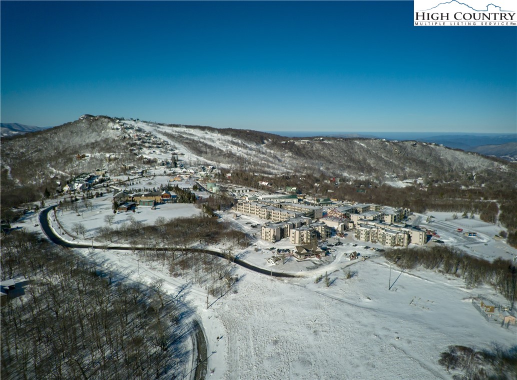 301 Pinnacle Inn Road, Unit 3125 Beech Mountain, NC 28604 - Photo 22 of 31 Gallery Image 22