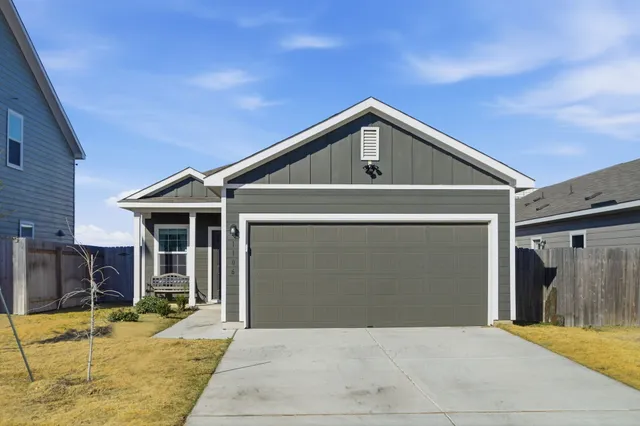 $1,800 | 1106 Cattail Lane, Bastrop, TX 78602