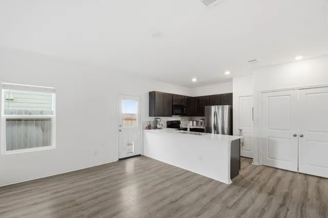 $1,800 | 1106 Cattail Lane, Bastrop, TX 78602