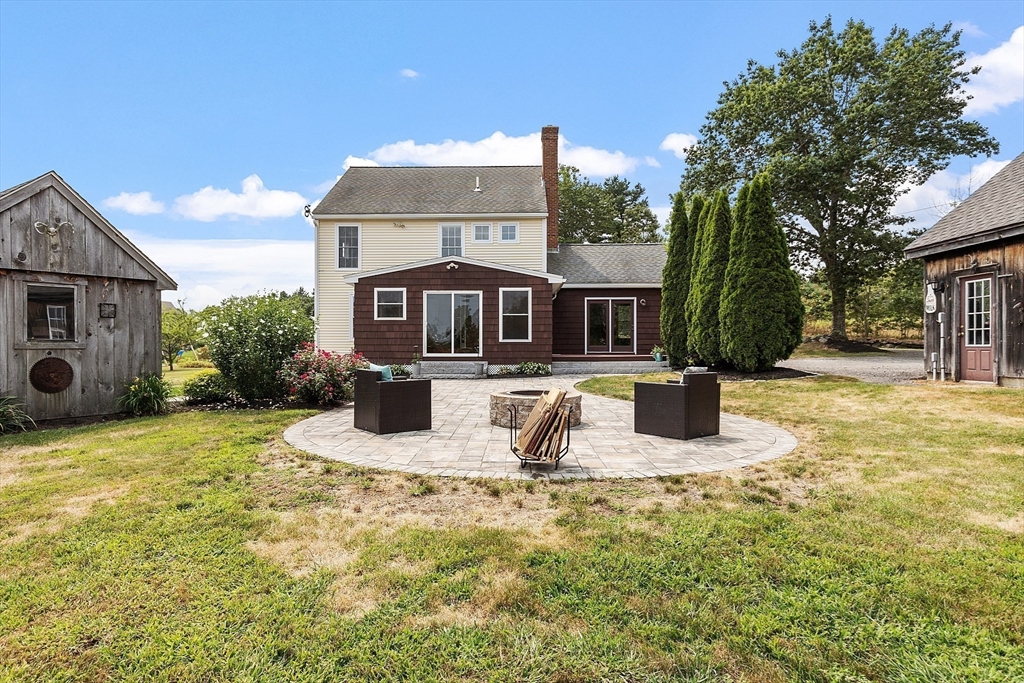 11 Syd Smith Road Westminster, MA 01473 - Photo 31 of 42 a front view of a house with yard