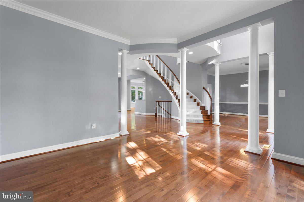 8441 Link Hills Loop Gainesville, VA 20155 - Photo 11 of 81