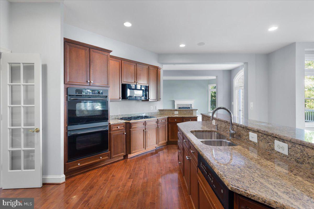 8441 Link Hills Loop Gainesville, VA 20155 - Photo 37 of 81