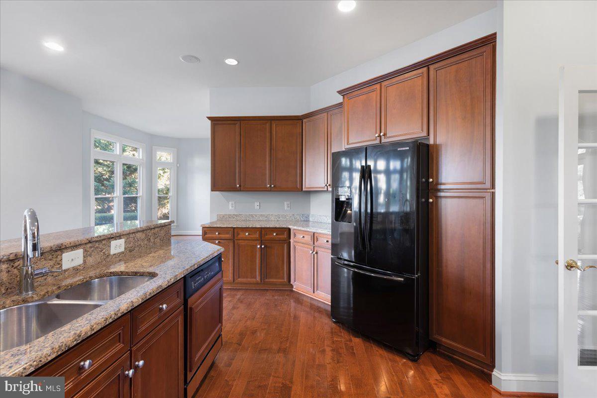 8441 Link Hills Loop Gainesville, VA 20155 - Photo 38 of 81