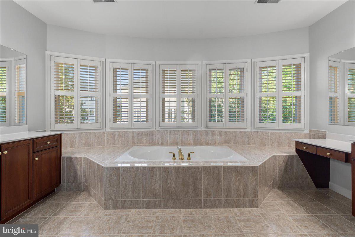 8441 Link Hills Loop Gainesville, VA 20155 - Photo 45 of 81