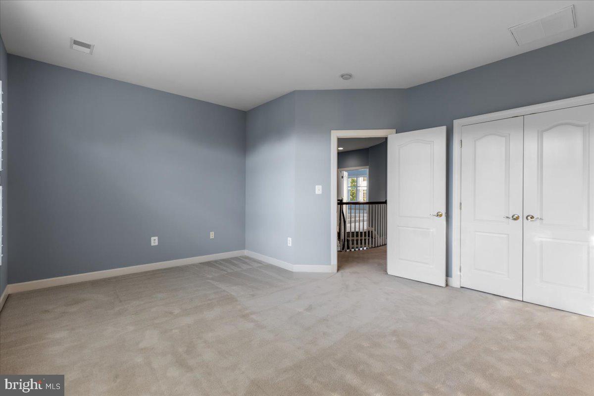 8441 Link Hills Loop Gainesville, VA 20155 - Photo 53 of 81