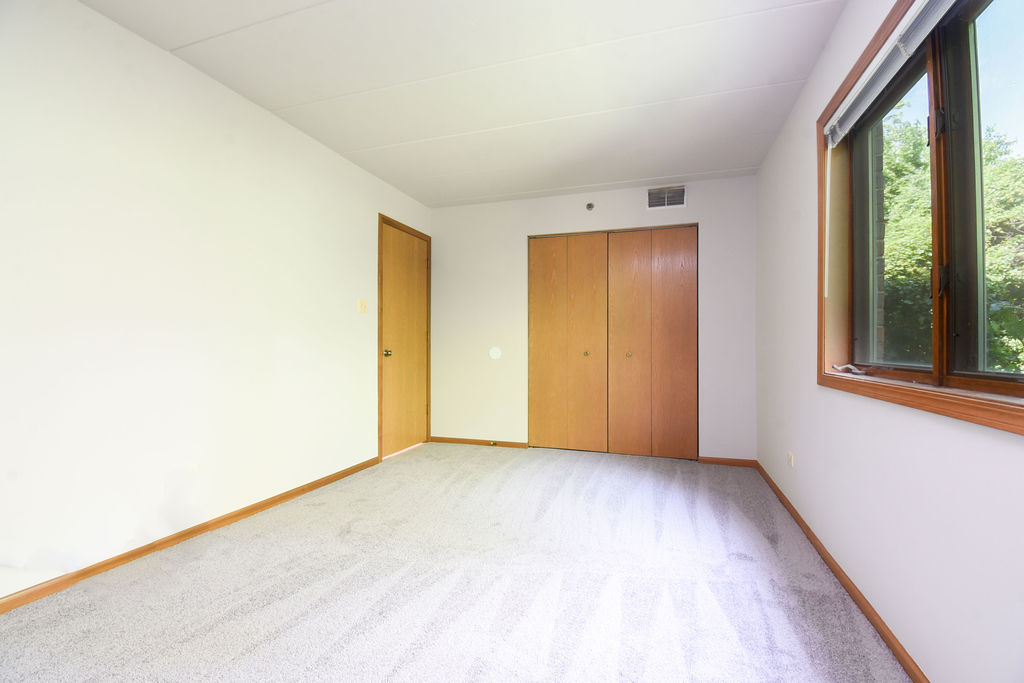 10278 SW Highway, Unit 1D Chicago Ridge, IL 60415 - Photo 12 of 16 Gallery Image 12