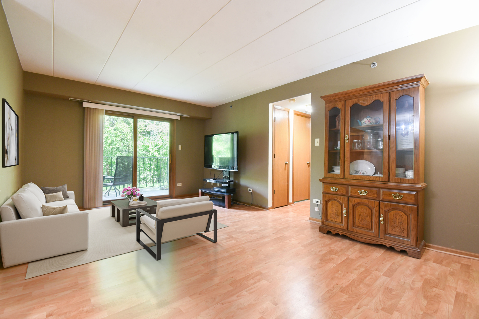10278 SW Highway, Unit 1D Chicago Ridge, IL 60415 - Photo 2 of 16 Gallery Image 2
