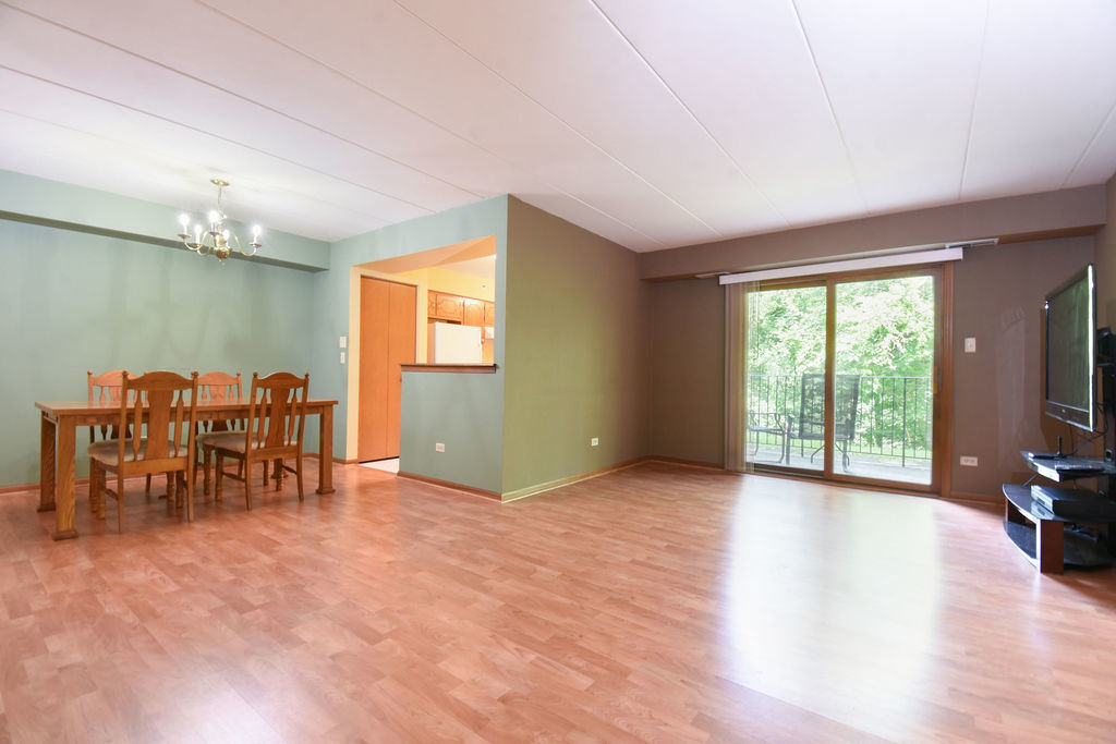 10278 SW Highway, Unit 1D Chicago Ridge, IL 60415 - Photo 3 of 16 Gallery Image 3