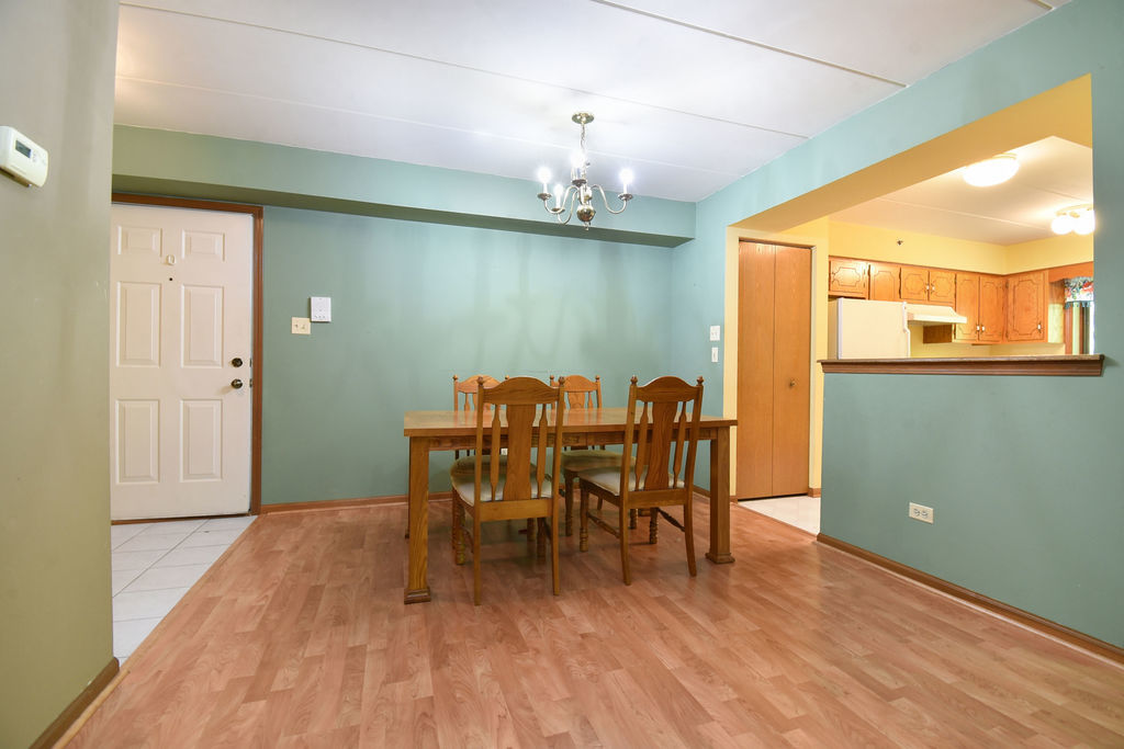 10278 SW Highway, Unit 1D Chicago Ridge, IL 60415 - Photo 4 of 16 Gallery Image 4
