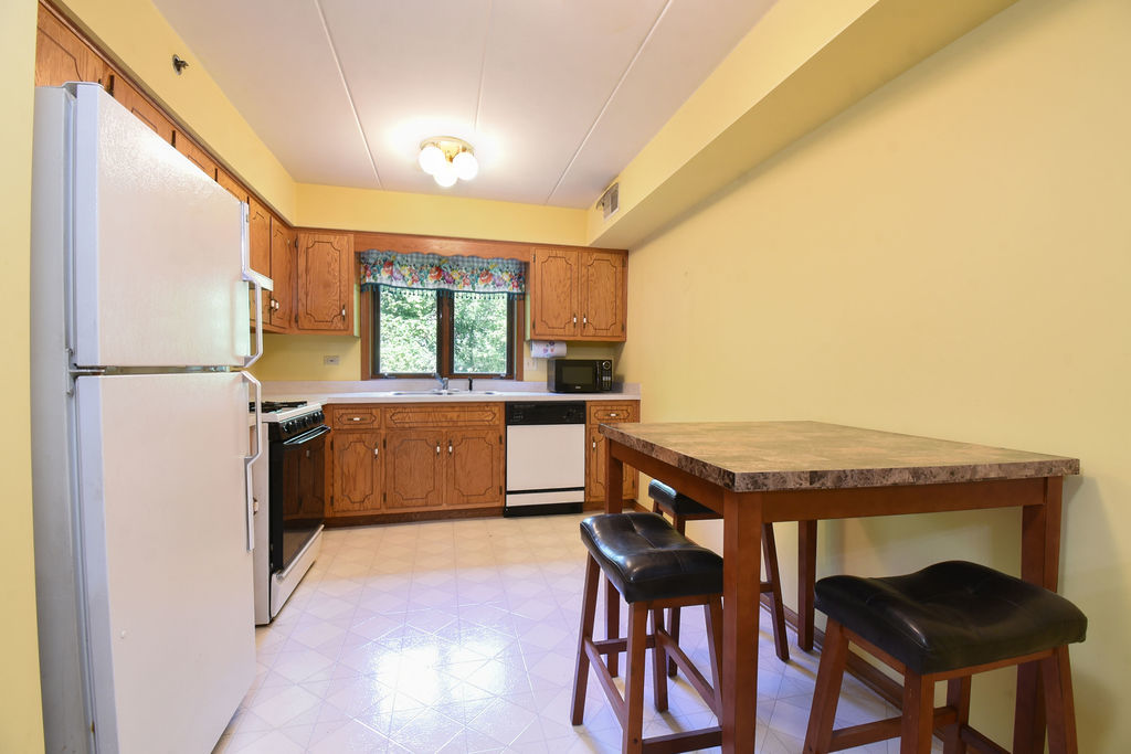 10278 SW Highway, Unit 1D Chicago Ridge, IL 60415 - Photo 5 of 16 Gallery Image 5