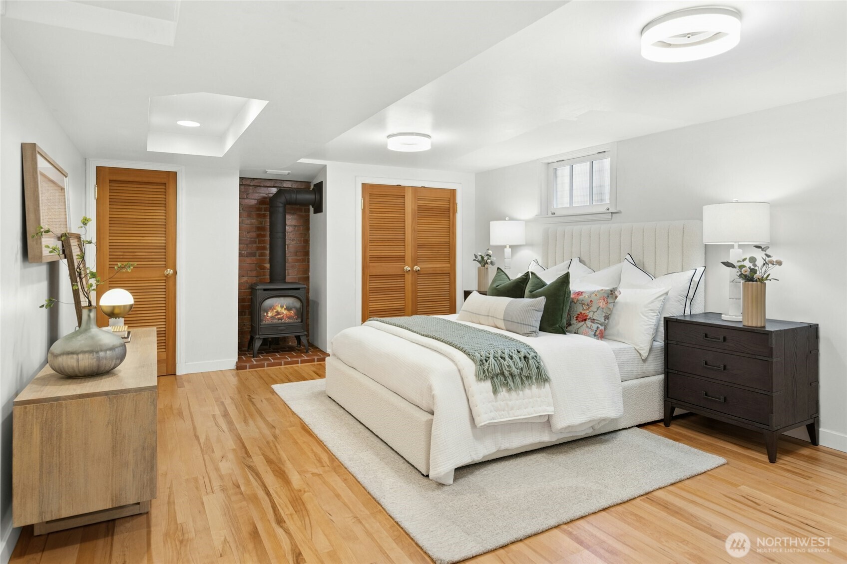 3919 Midvale Avenue North Seattle, WA 98103 - Photo 27 of 38 Gallery Image 27