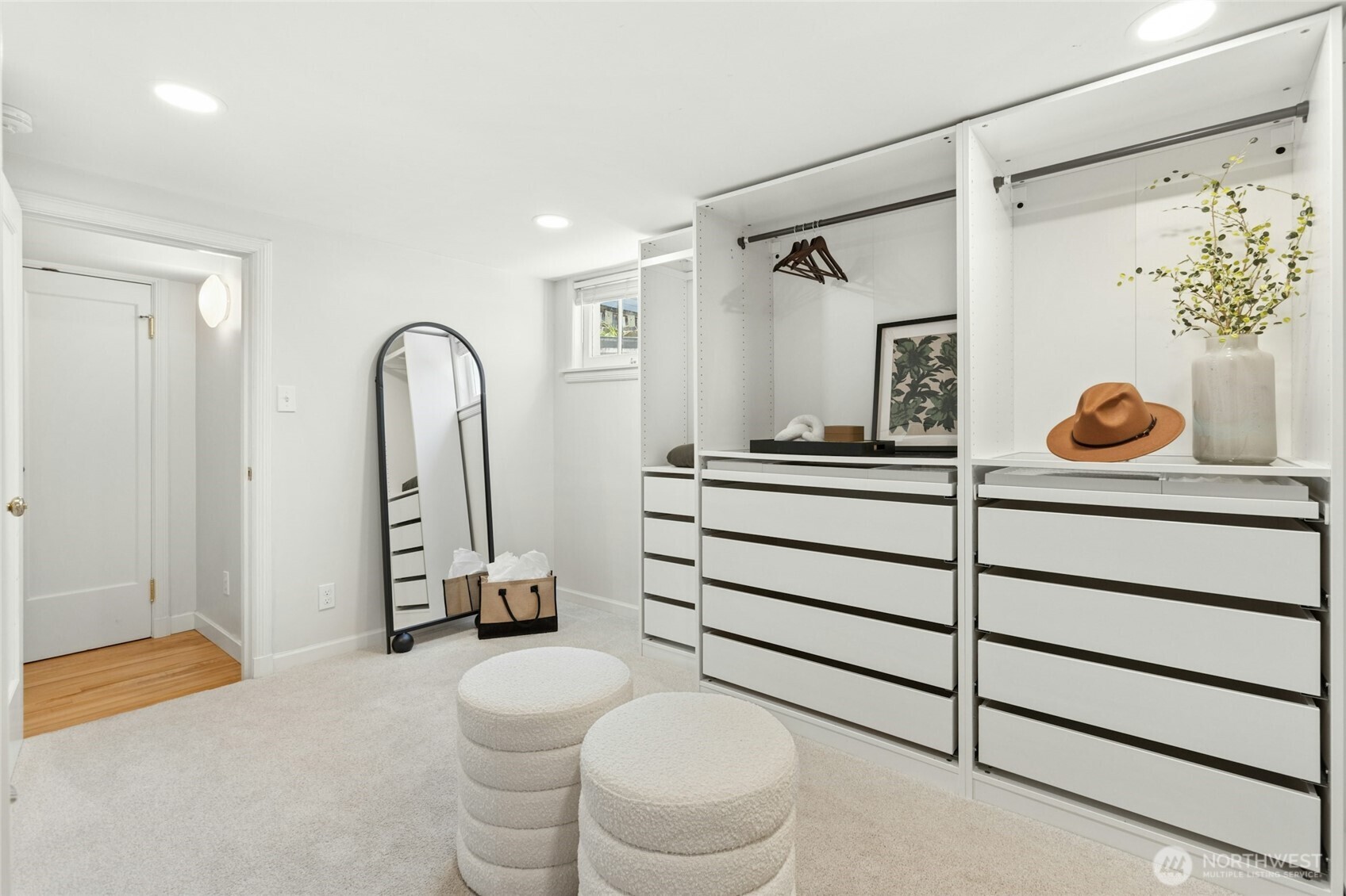 3919 Midvale Avenue North Seattle, WA 98103 - Photo 33 of 38 Gallery Image 33