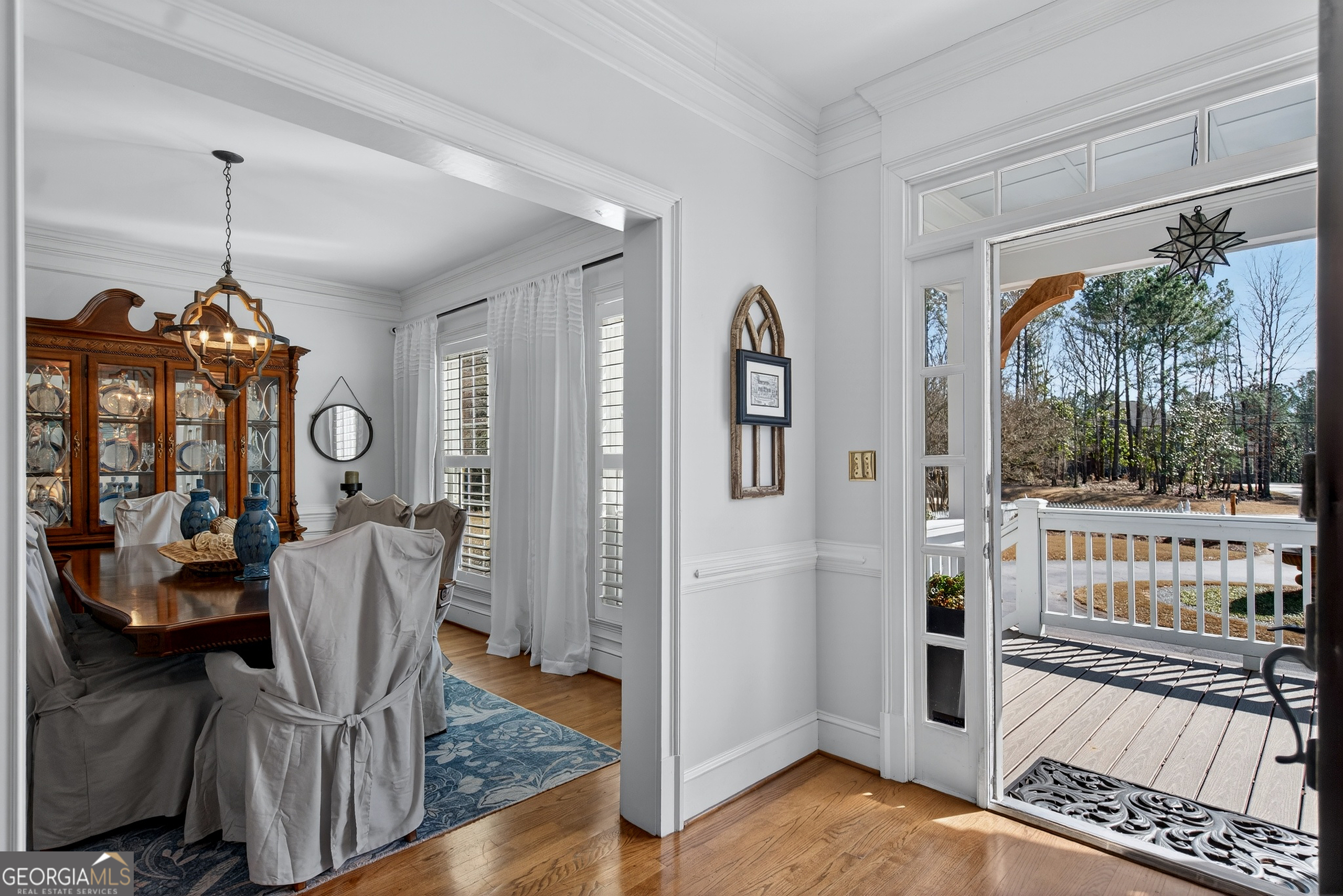 638 Cameron Mill Road LaGrange, GA 30240 - Photo 9 of 72 a view of a livingroom with furniture and window