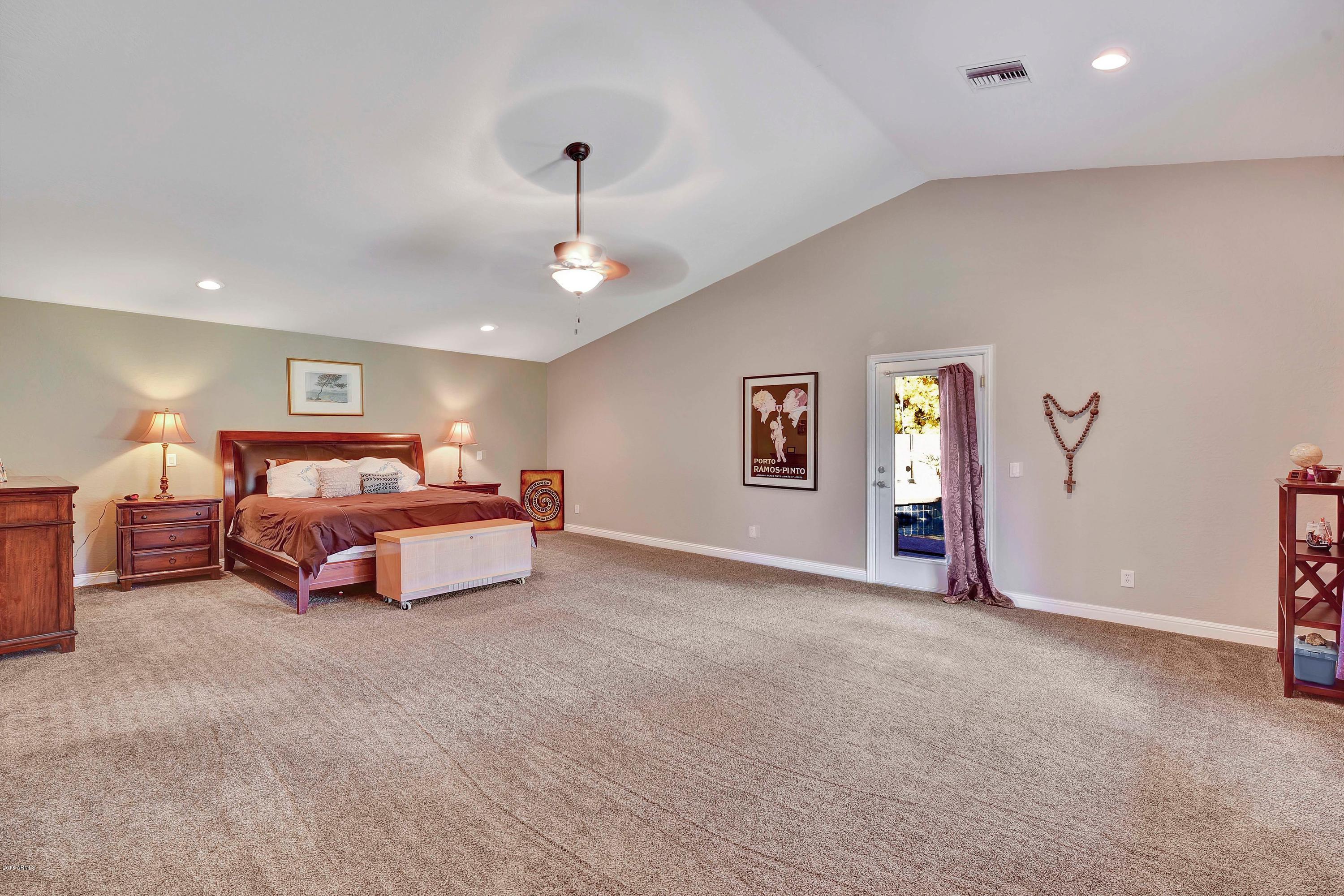1028 East El Freda Road Tempe, AZ 85284 - Photo 20 of 44 1028 E El Freda Rd Tempe AZ-MLS_Size-019
