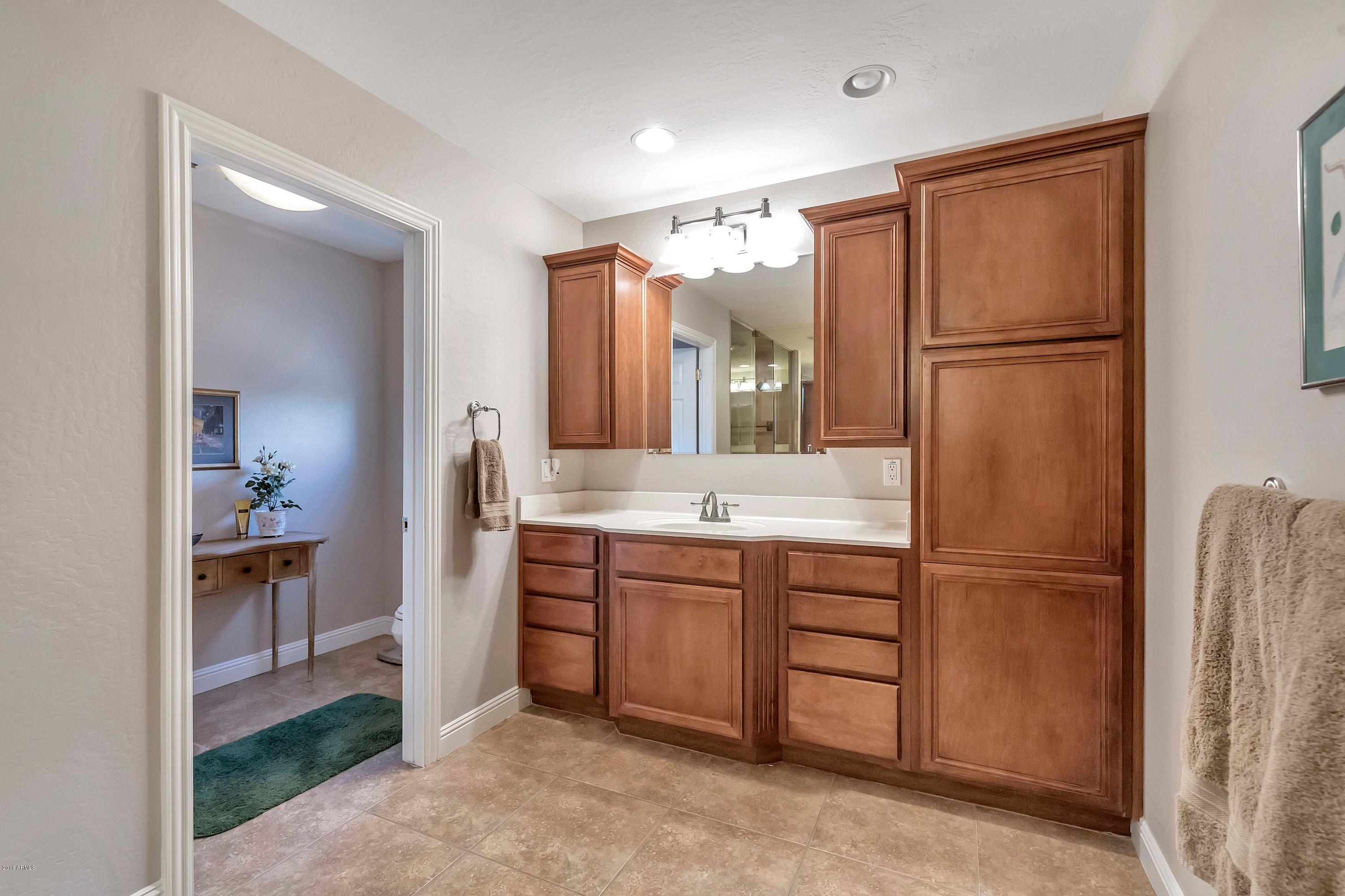 1028 East El Freda Road Tempe, AZ 85284 - Photo 22 of 44 1028 E El Freda Rd Tempe AZ-MLS_Size-021