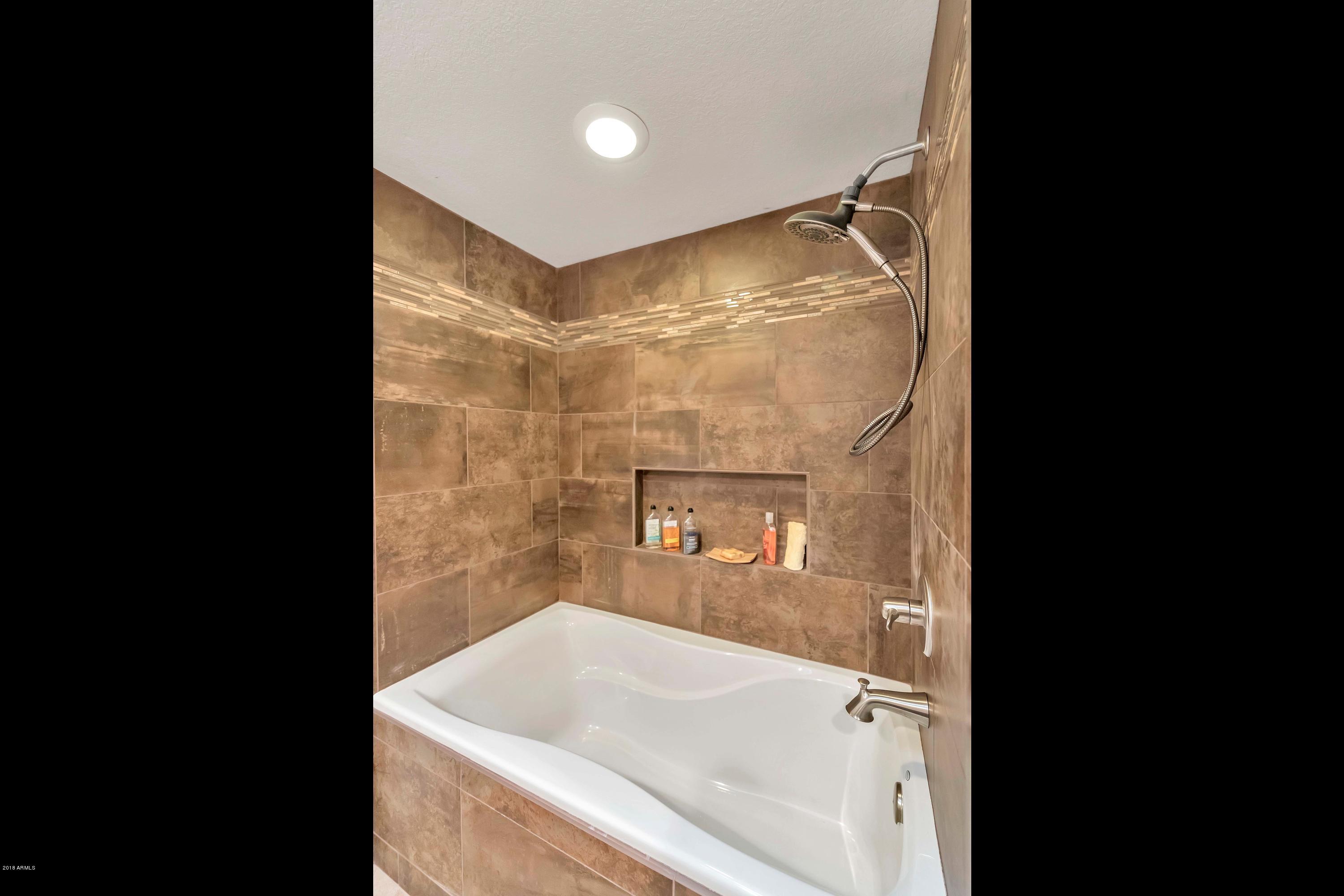 1028 East El Freda Road Tempe, AZ 85284 - Photo 32 of 44 1028 E El Freda Rd Tempe AZ-MLS_Size-030