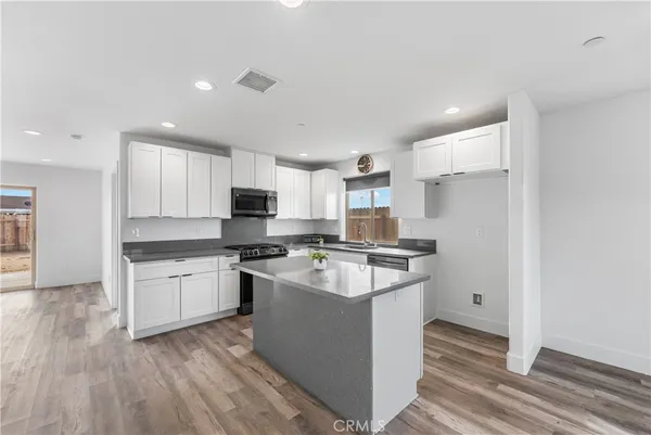 $355,000 | 7270 Poppy Boulevard, California City, CA 93505