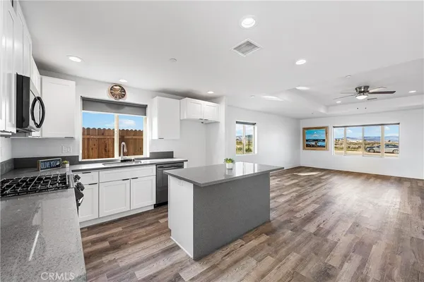 $355,000 | 7270 Poppy Boulevard, California City, CA 93505
