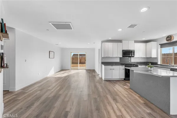 $355,000 | 7270 Poppy Boulevard, California City, CA 93505