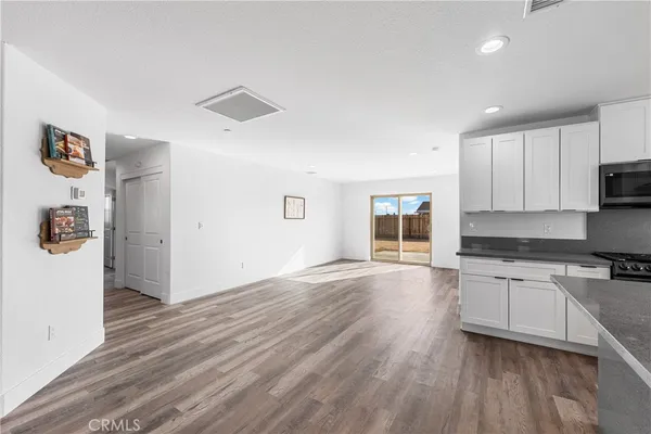 $355,000 | 7270 Poppy Boulevard, California City, CA 93505
